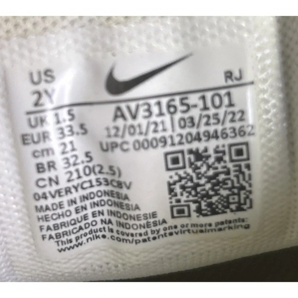 Nike Court Royale PSV Kids Sneakers White Black Hook Loop Straps Size 2Y